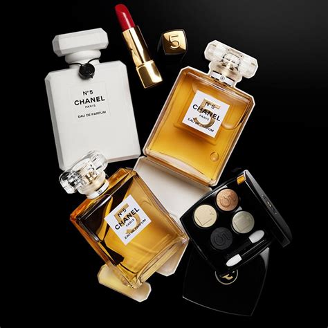 chanel no 5 holiday 2021|CHANEL LIMITED EDITION.